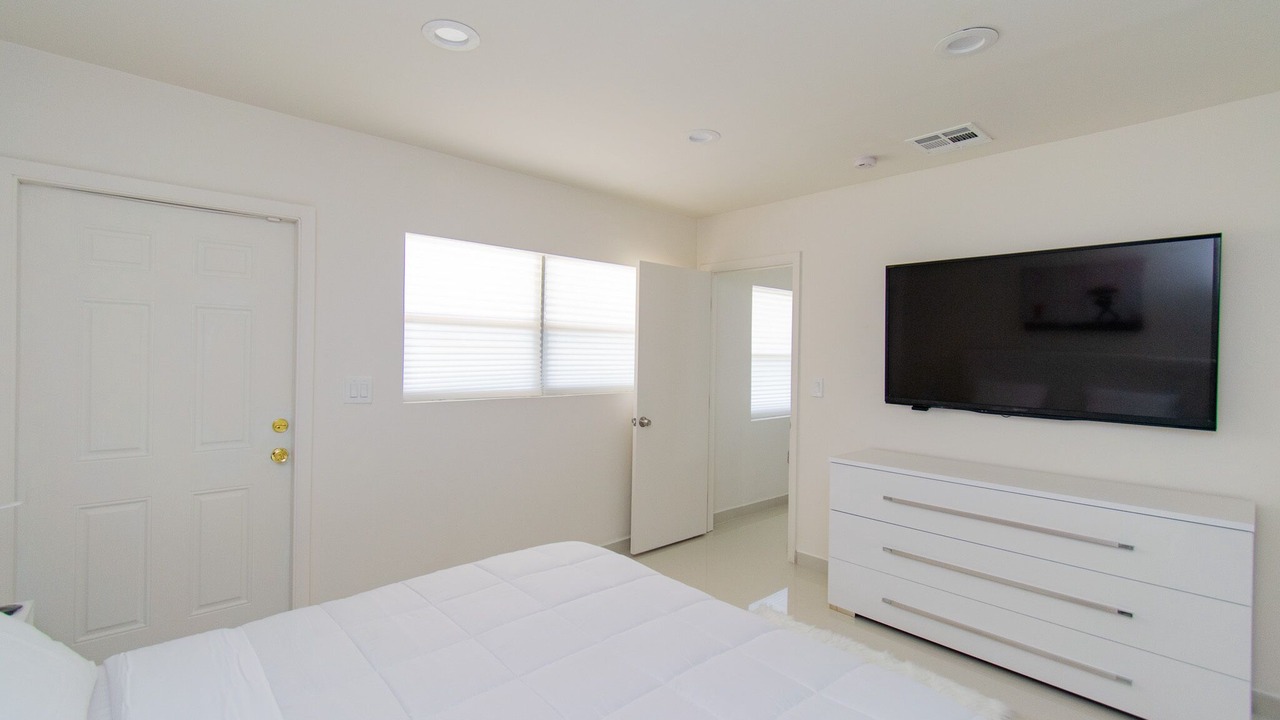 Photo of Bedroom in Royal Poinciana