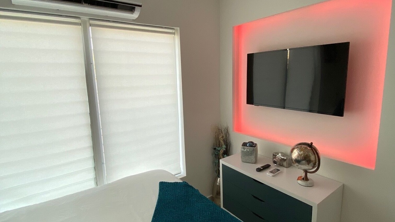 Photo of Bedroom in Downtown Hollywood