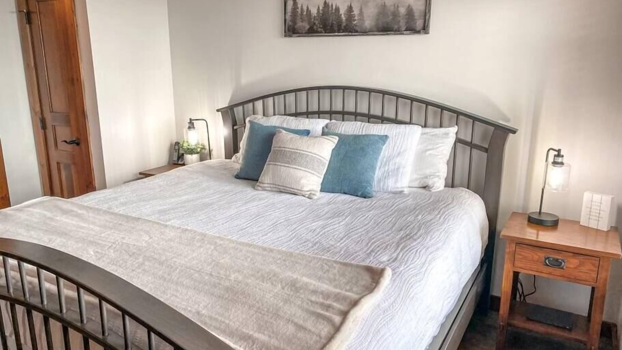 Photo of Bedroom in Edray