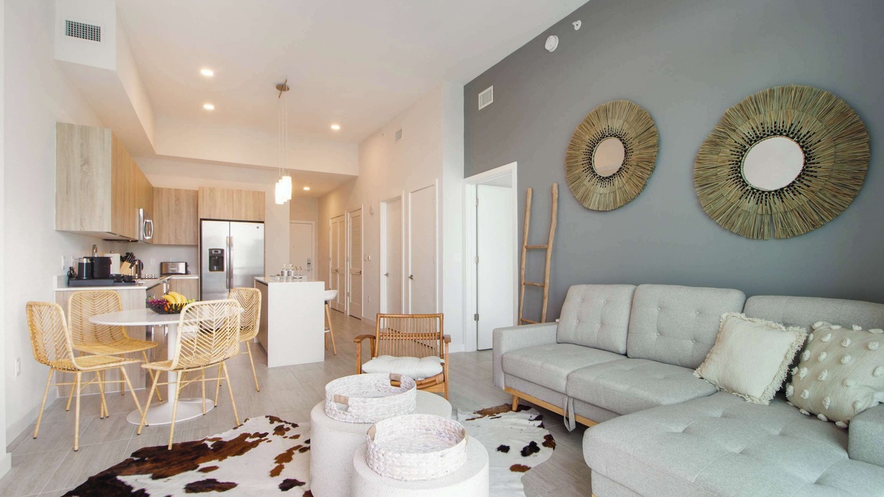 Photo of Livingroom in Northeast Miami