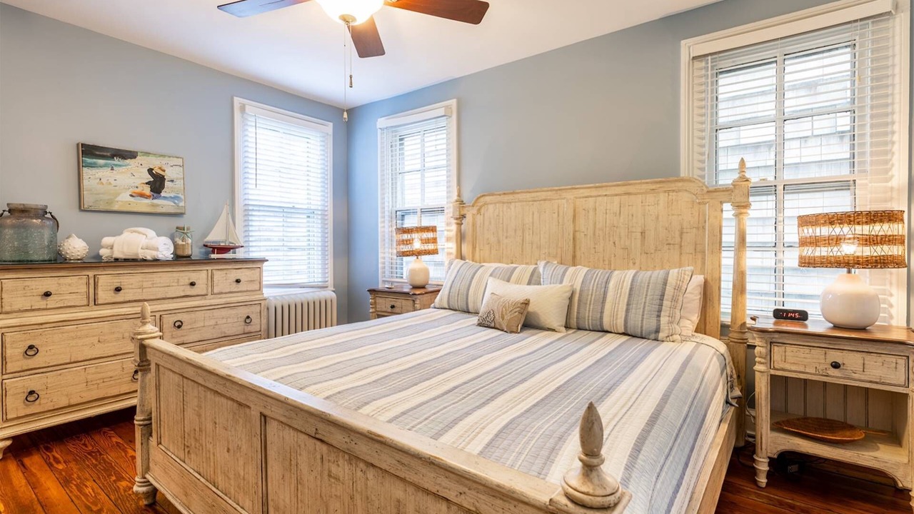 Photo of Bedroom in Historic District
