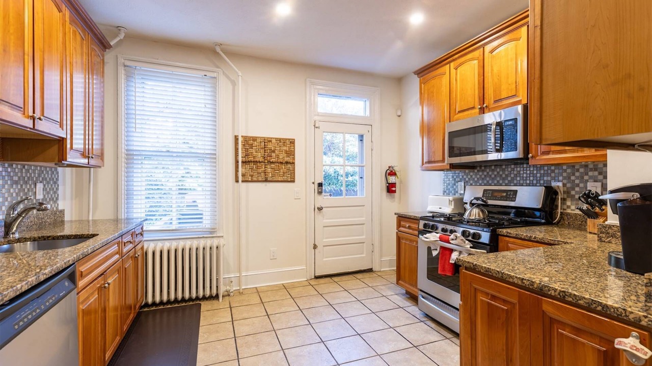 Photo of Bedroom in Historic District