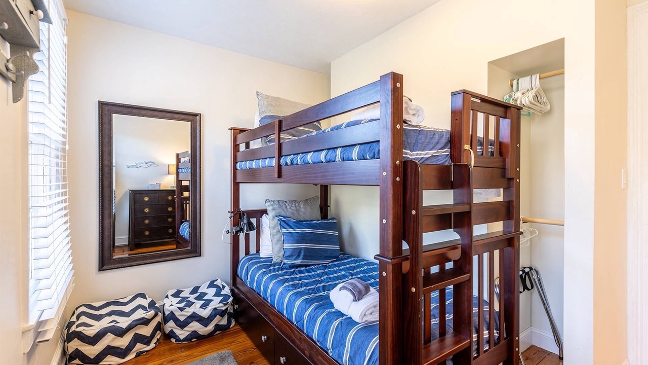 Photo of Bedroom in Historic District