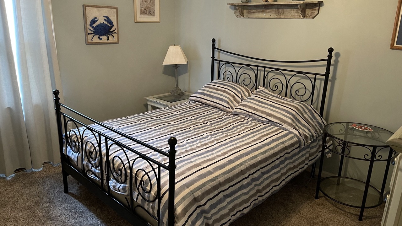 Photo of Bedroom in Colonial Beach