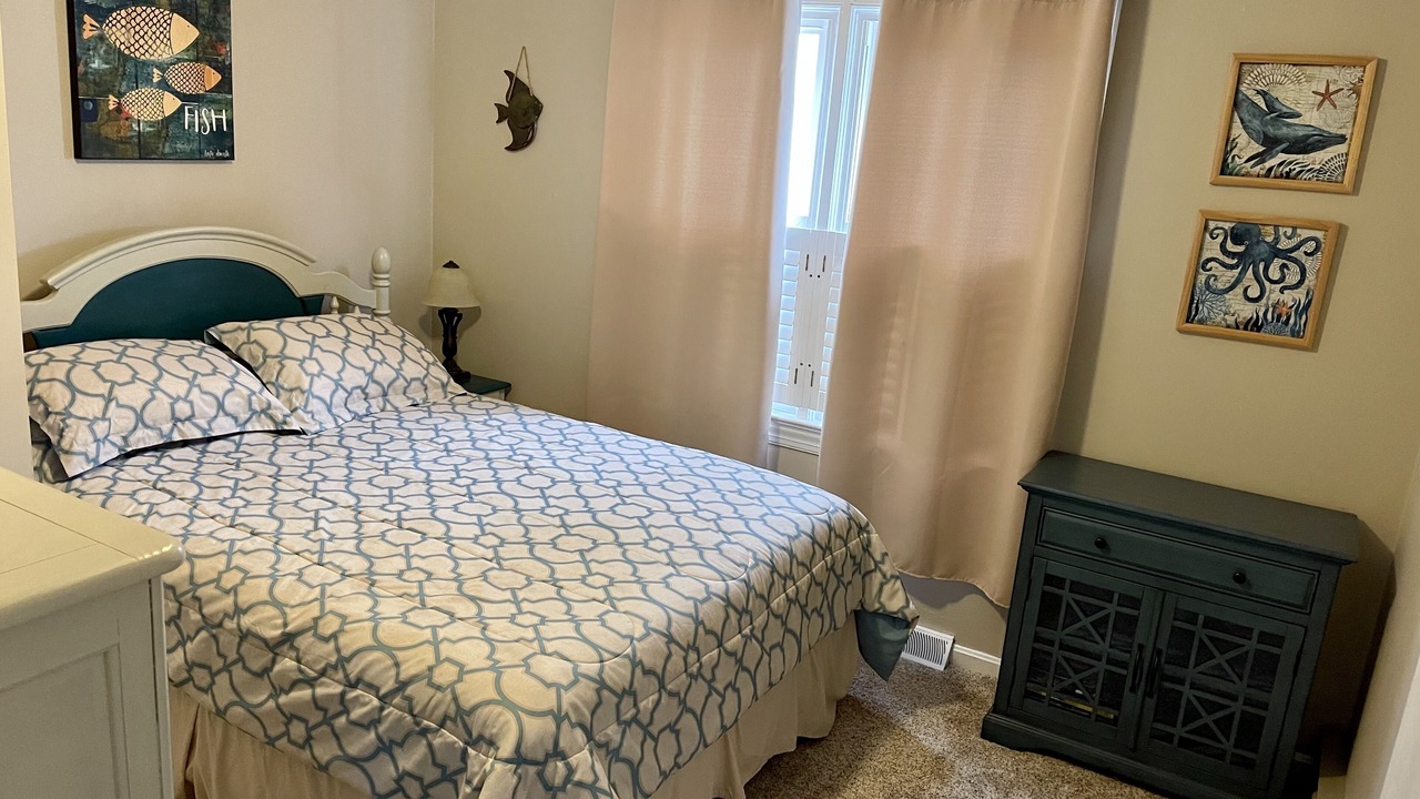 Photo of Bedroom in Colonial Beach