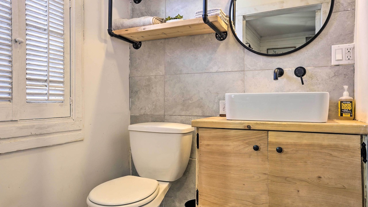 Photo of Bathroom in Forest Hill