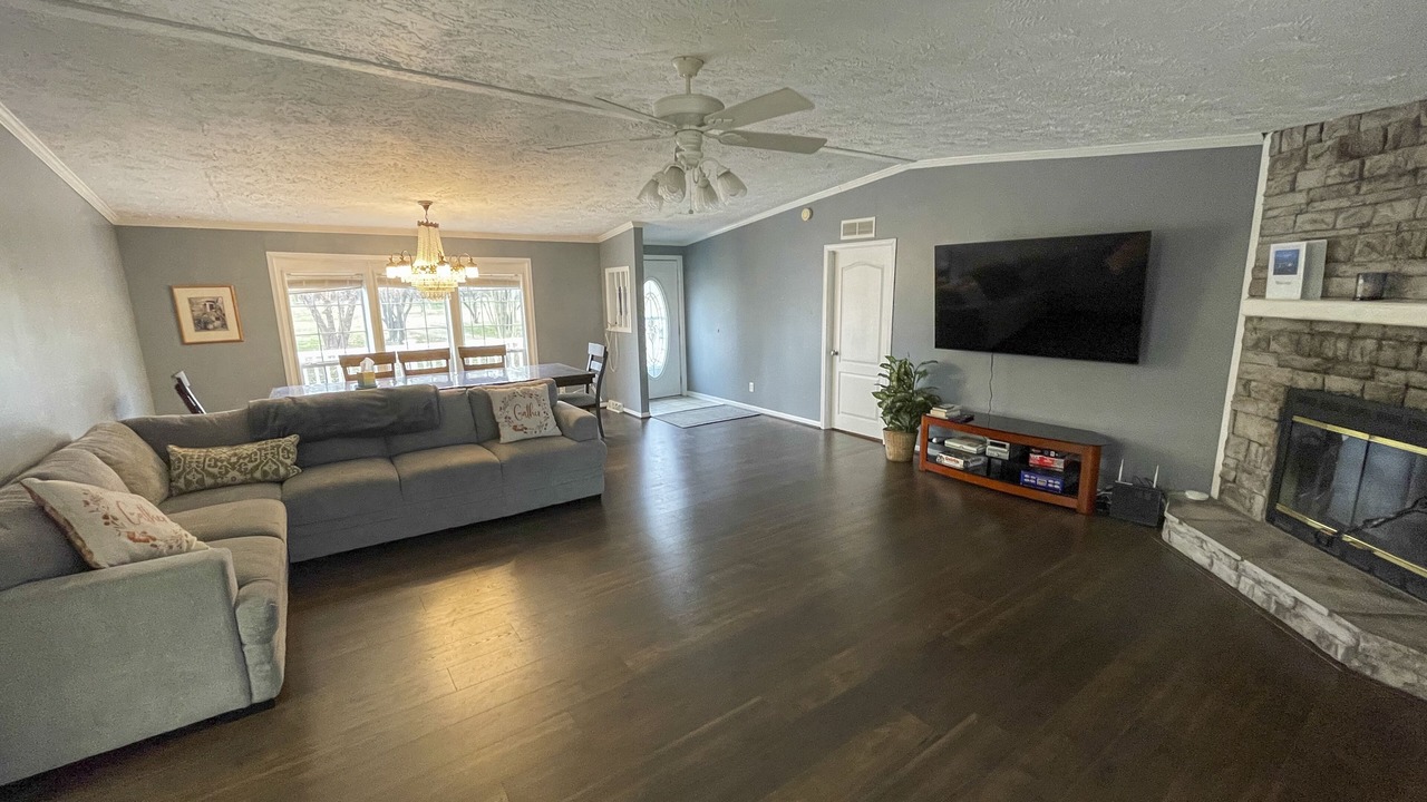 Photo of Livingroom in Lottsburg