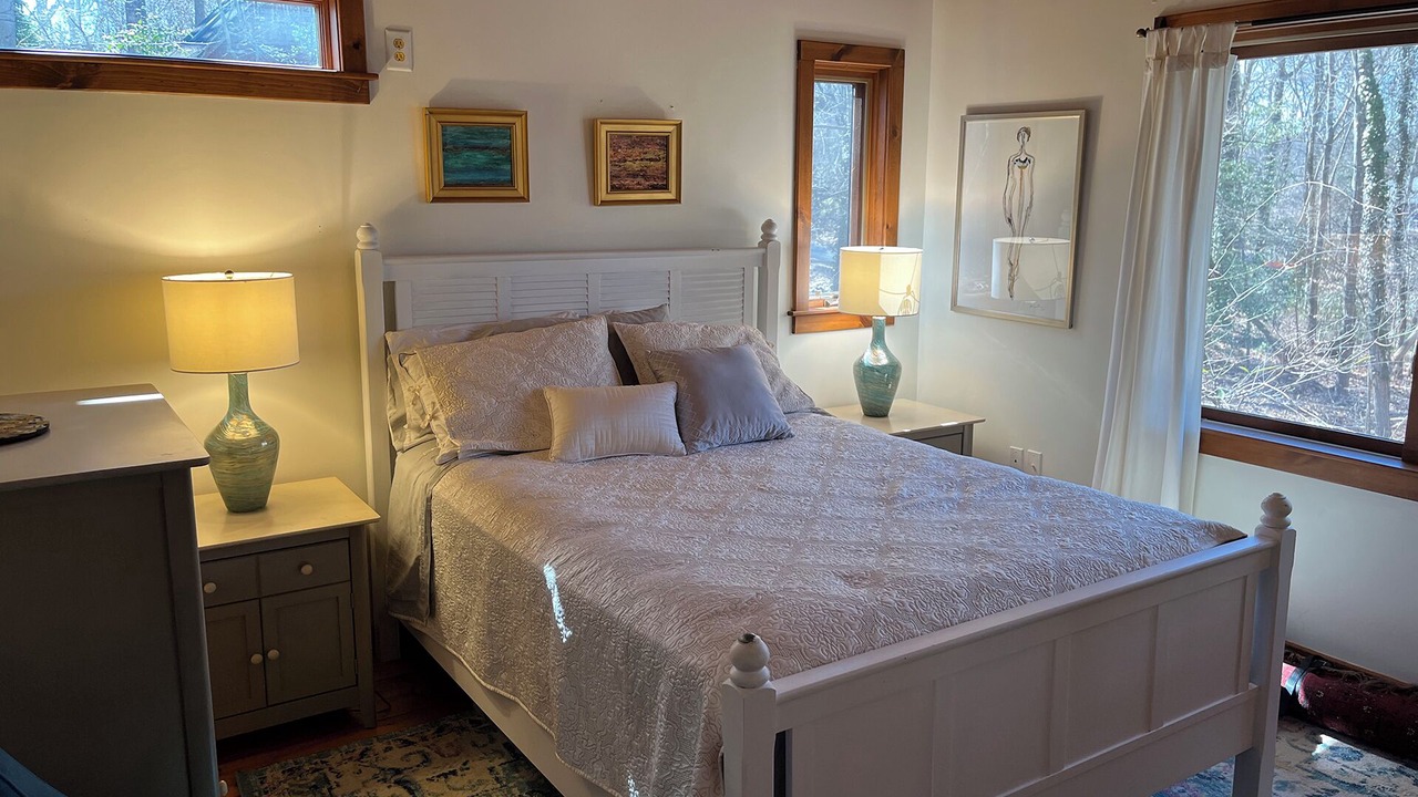 Photo of Bedroom in Epping Forest