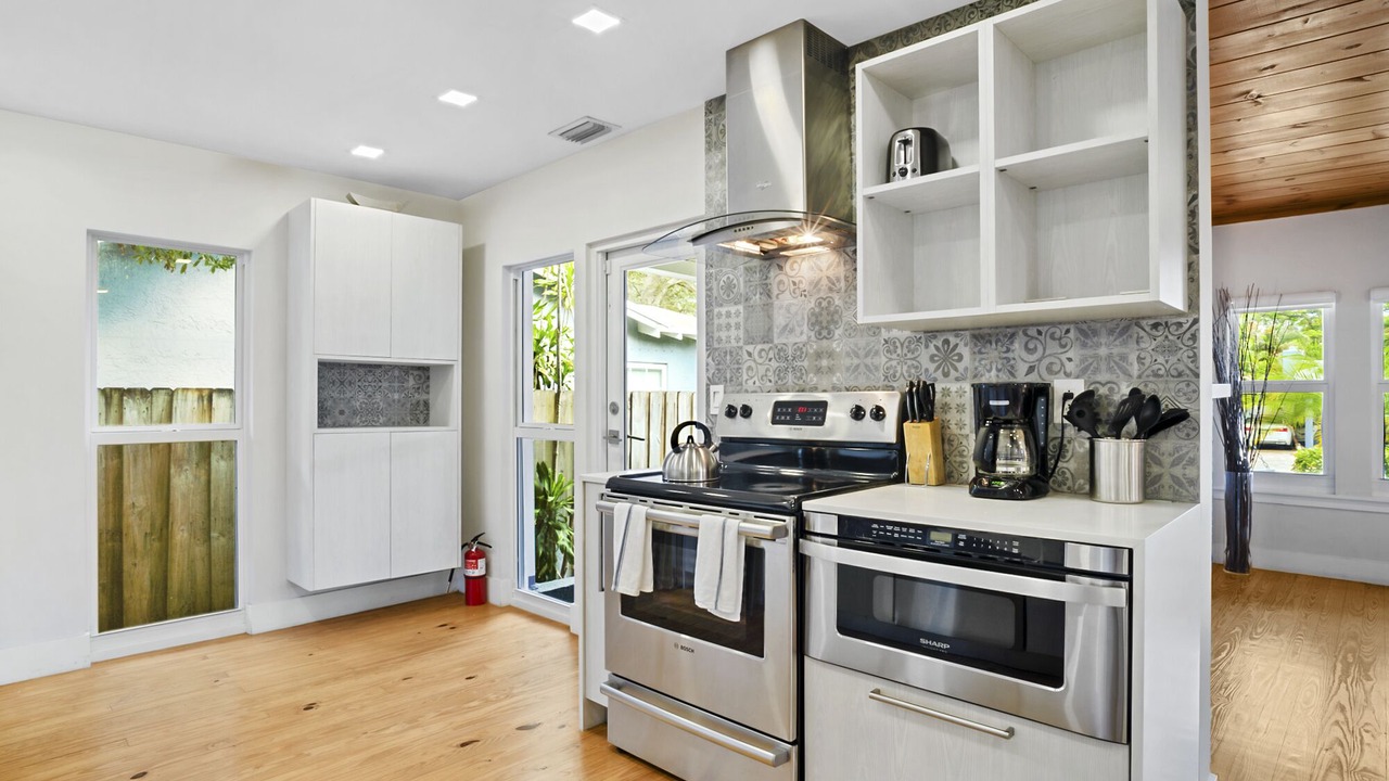 Photo of Kitchen in South Middle River