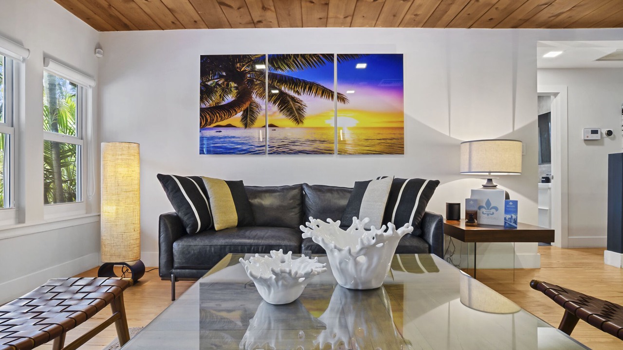 Photo of Livingroom in South Middle River
