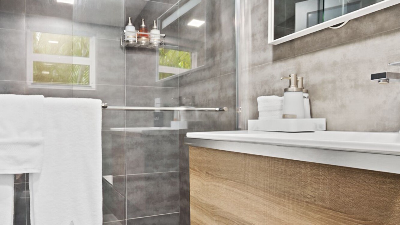Photo of Bathroom in South Middle River