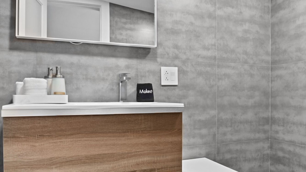 Photo of Bathroom in South Middle River