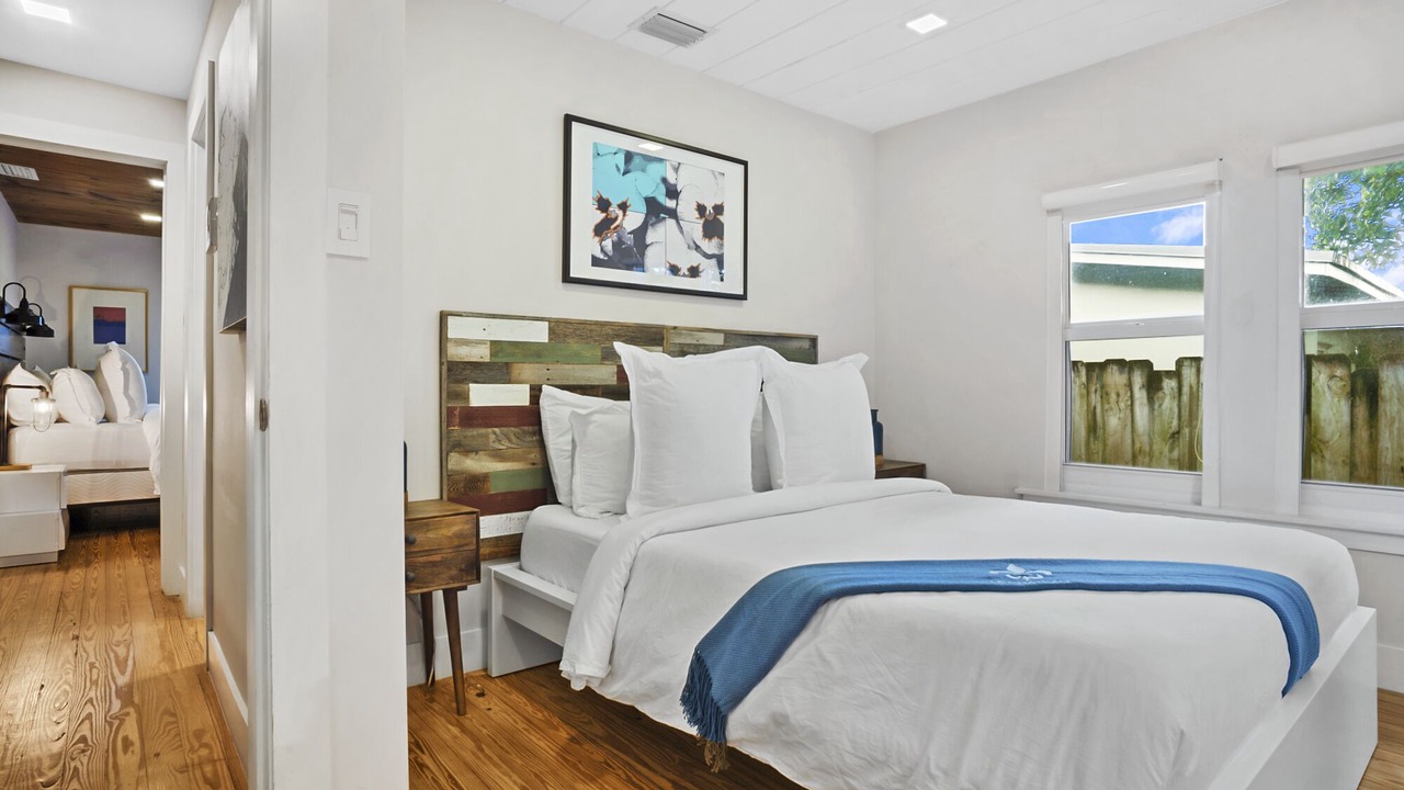 Photo of Bedroom in South Middle River