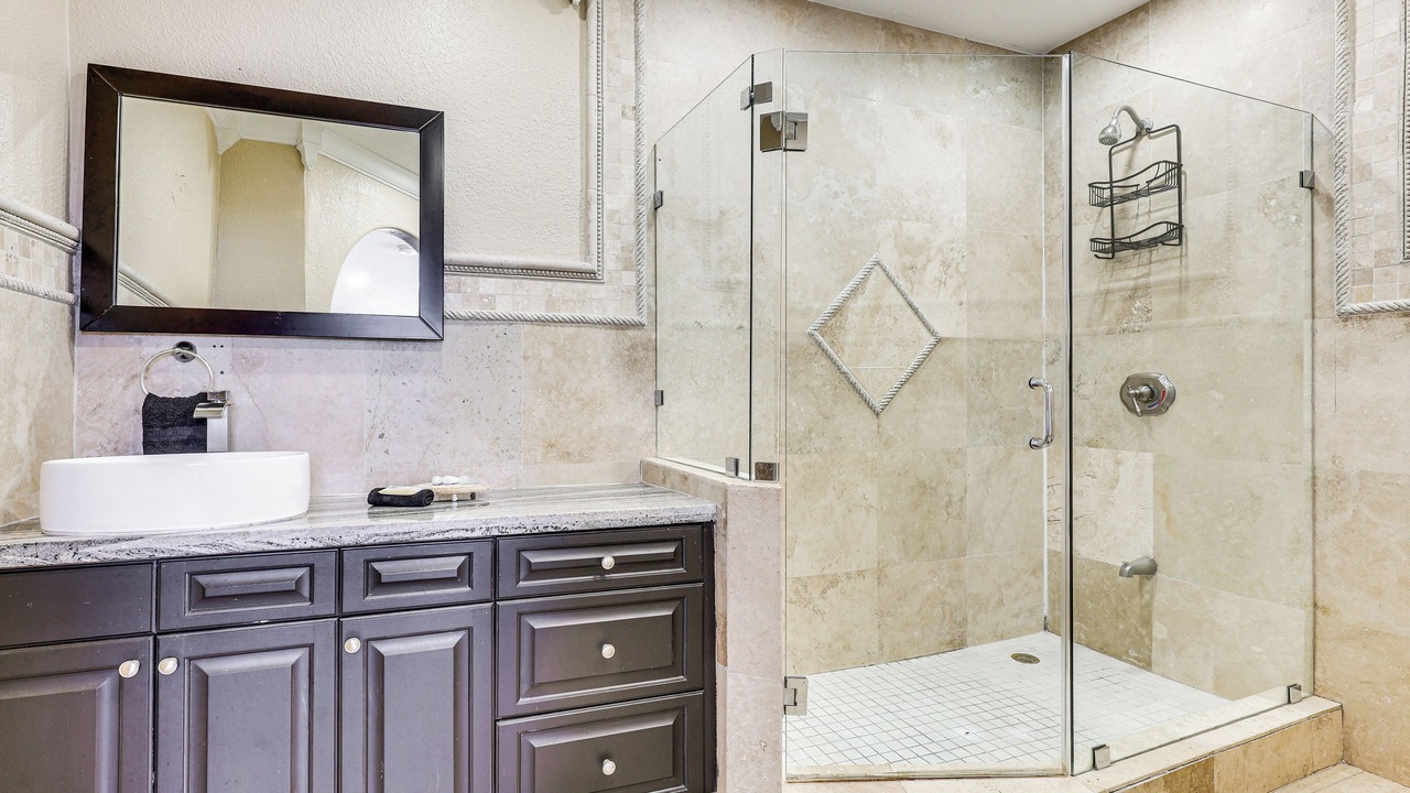 Photo of Bathroom in Miami Gardens