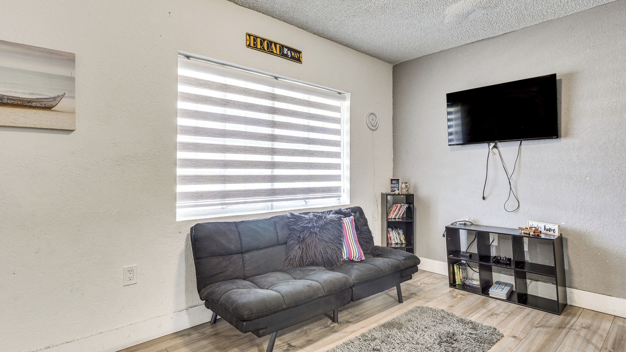 Photo of Livingroom in Miami Gardens