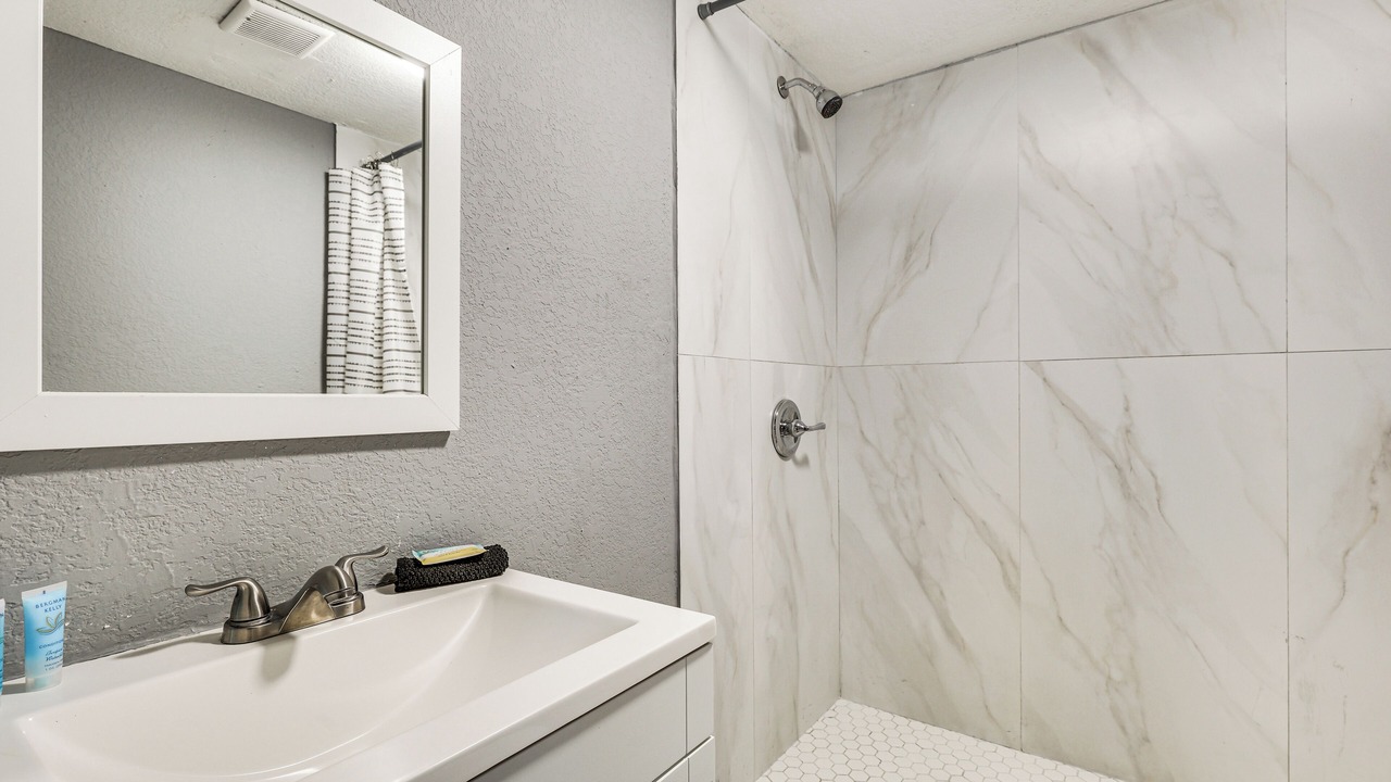 Photo of Bathroom in Miami Gardens
