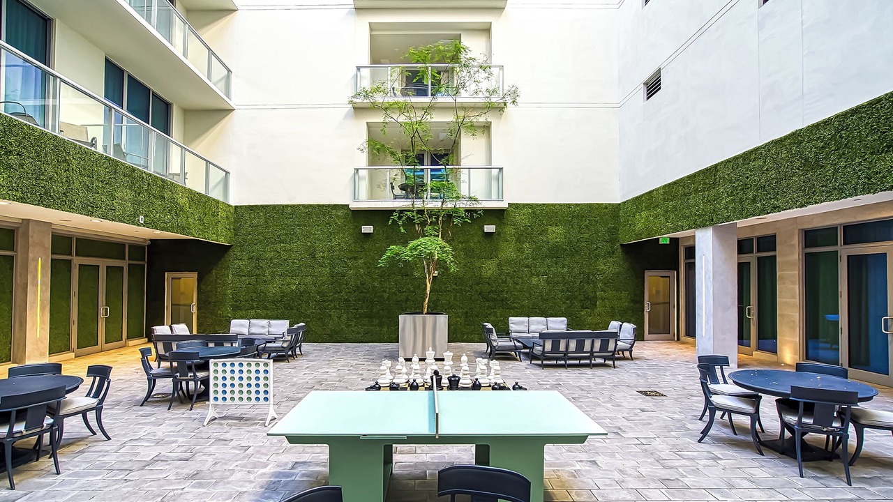 Photo of Outdoor in Hollywood
