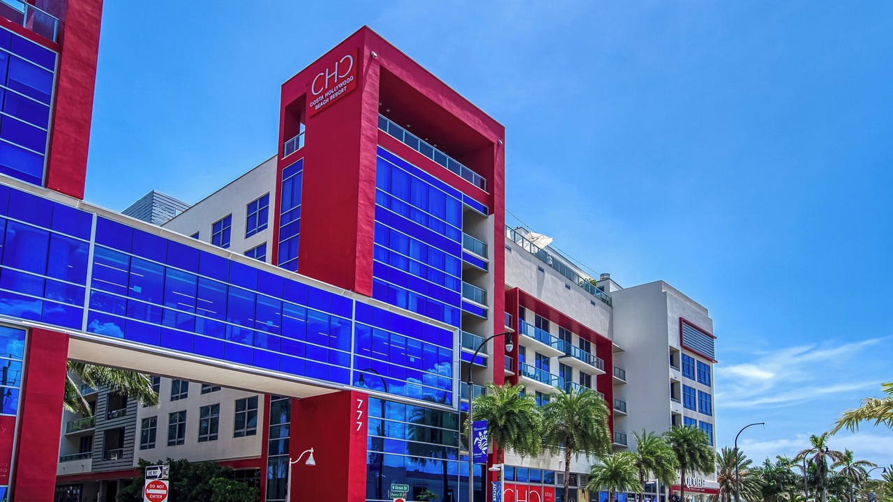 Photo of Outdoor in Hollywood