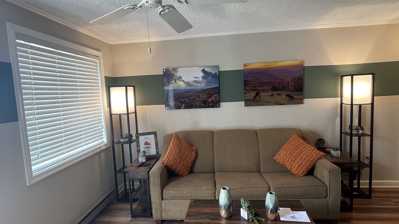 Photo of Livingroom in Edray