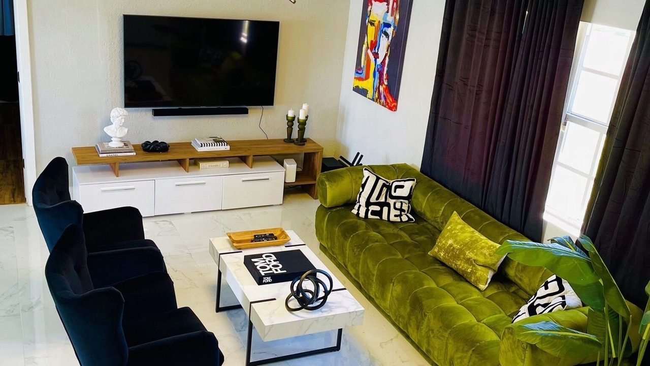 Photo of Livingroom in Miami Gardens