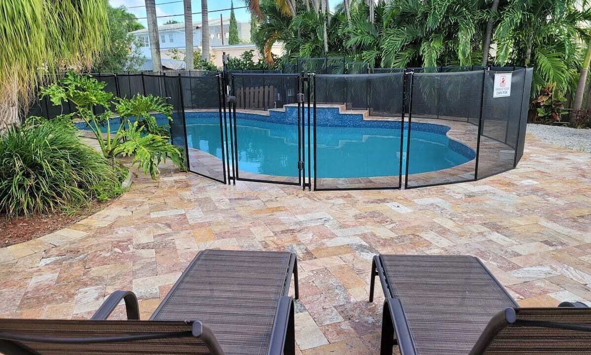 Photo of Outdoor in Hollywood Lakes