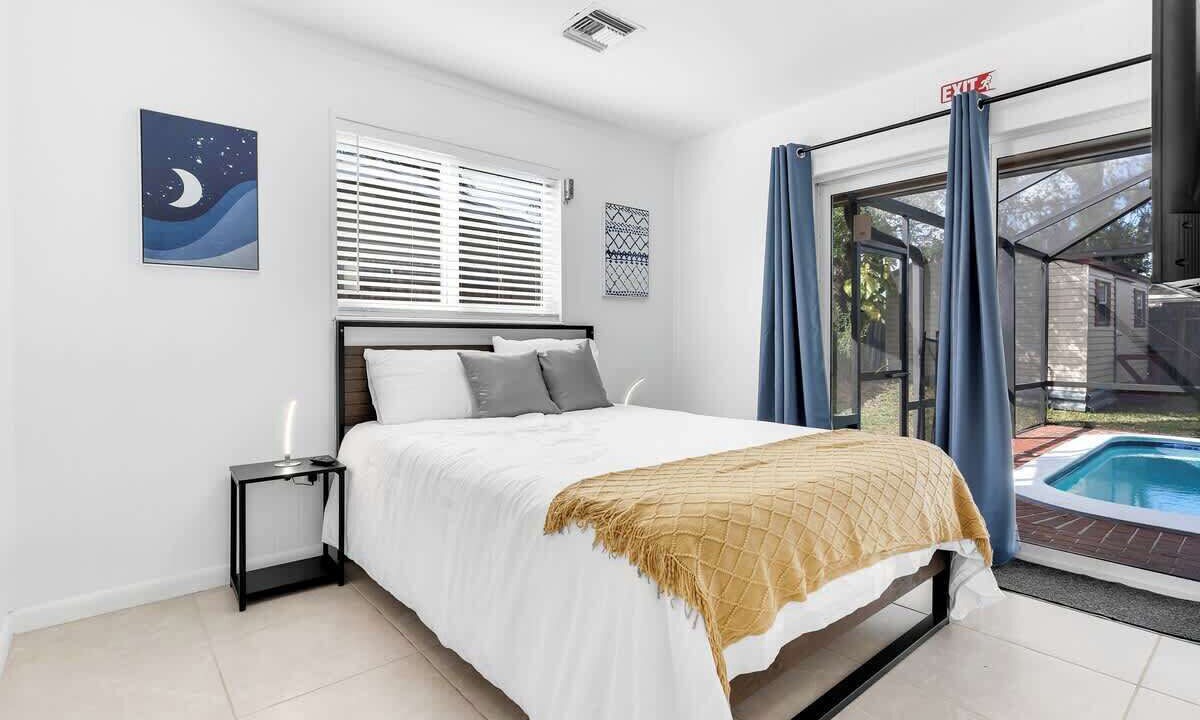 Photo of Bedroom in Driftwood
