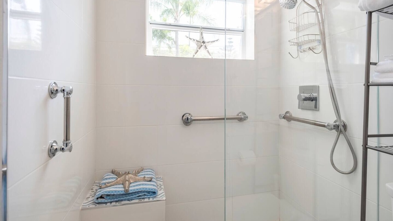 Photo of Bathroom in Middle River Terrace