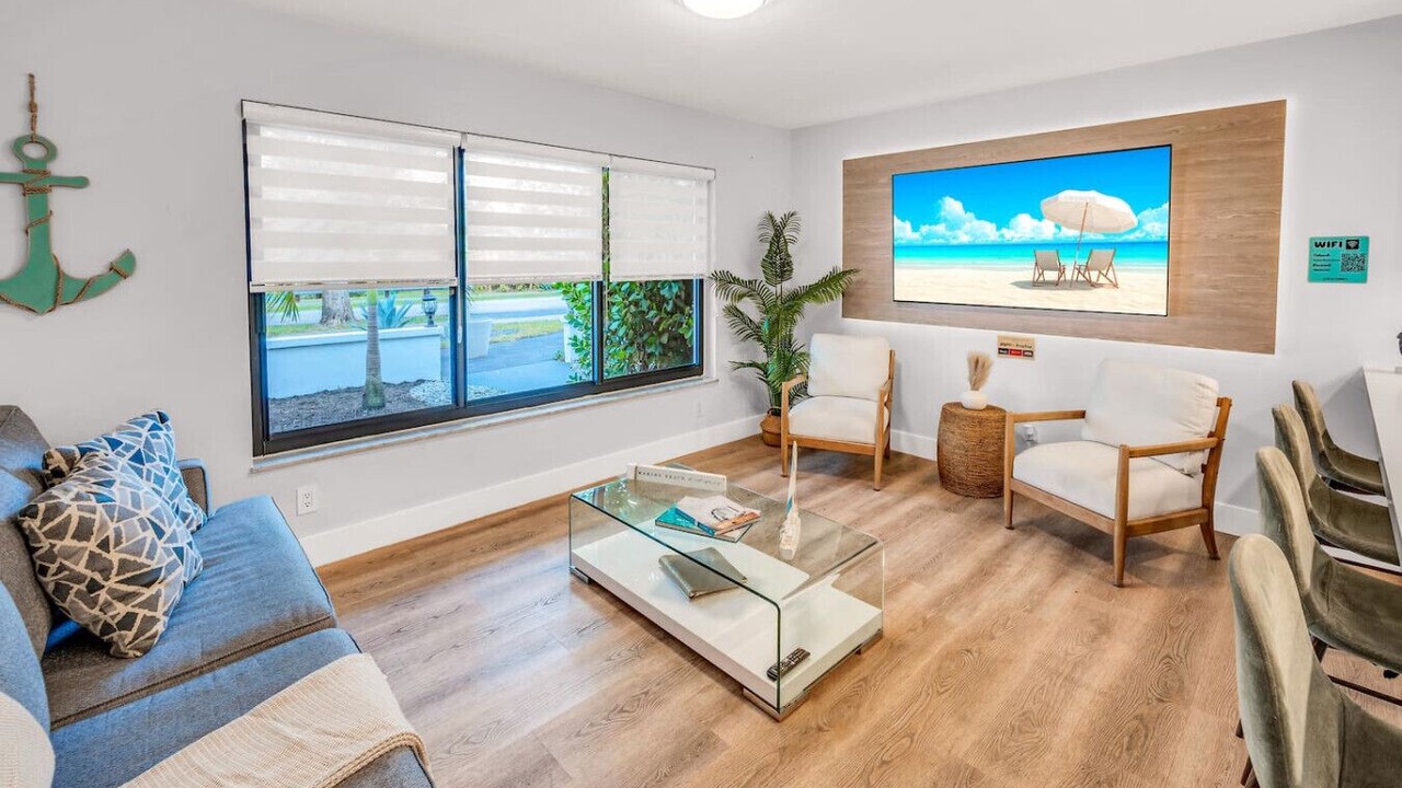 Photo of Livingroom in Plantation
