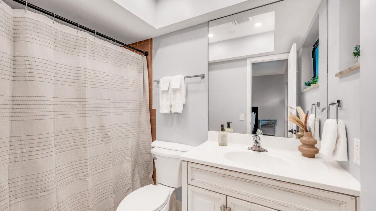 Photo of Bathroom in Plantation