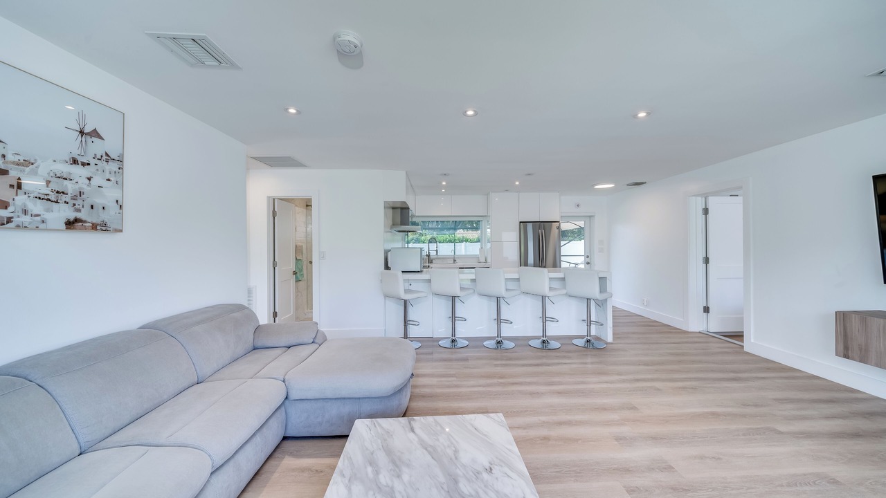 Photo of Livingroom in Deerfield Beach