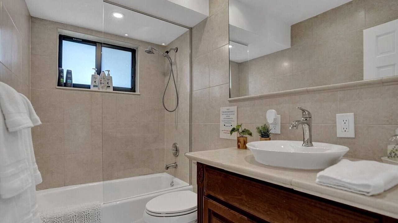Photo of Bathroom in Plantation