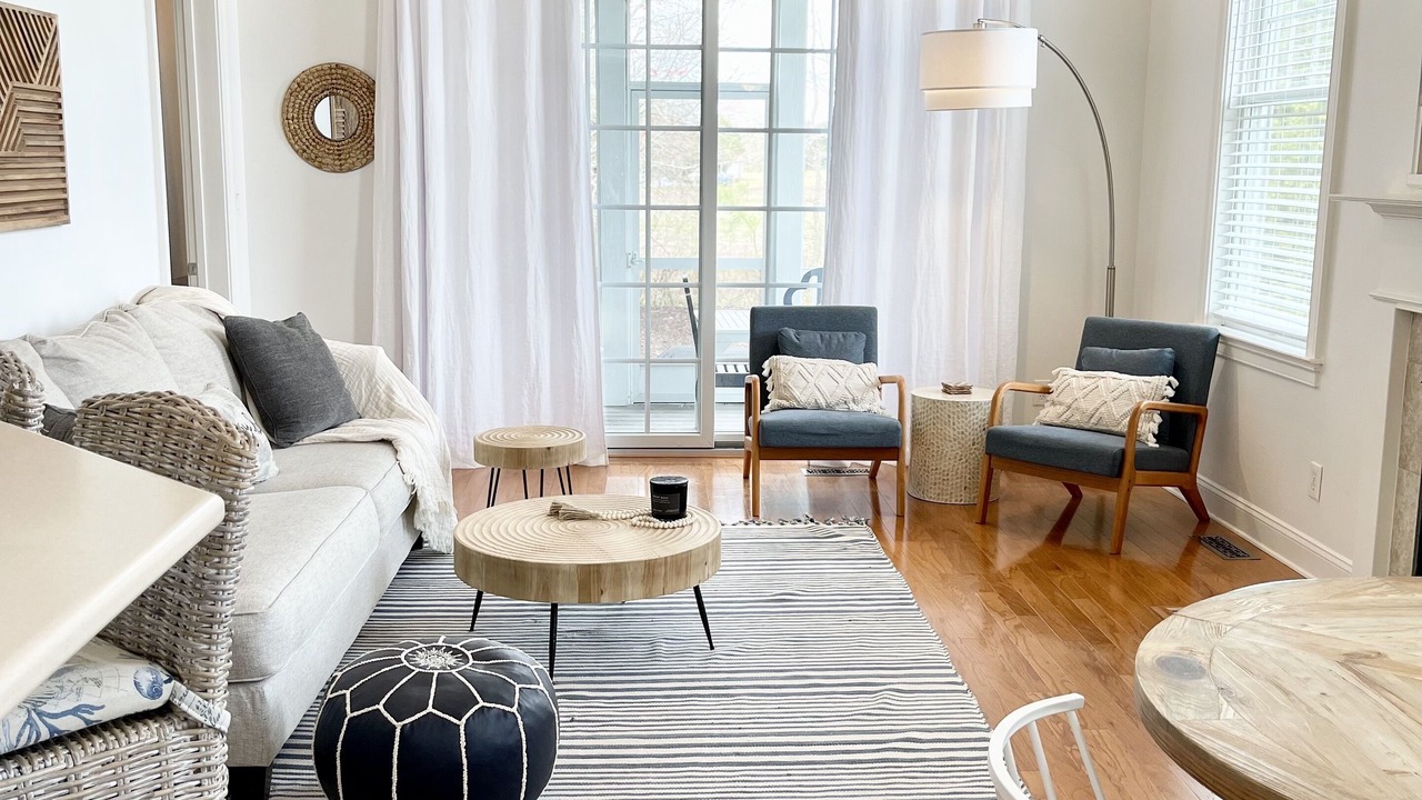 Photo of Livingroom in The Commons