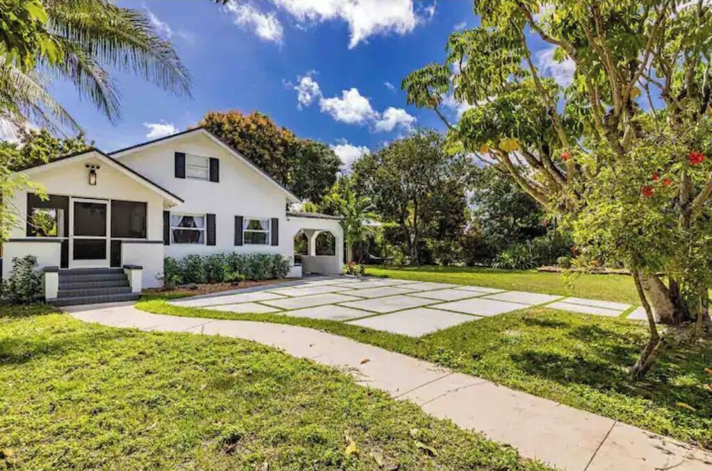 Photo of Outdoor in Northeast Miami