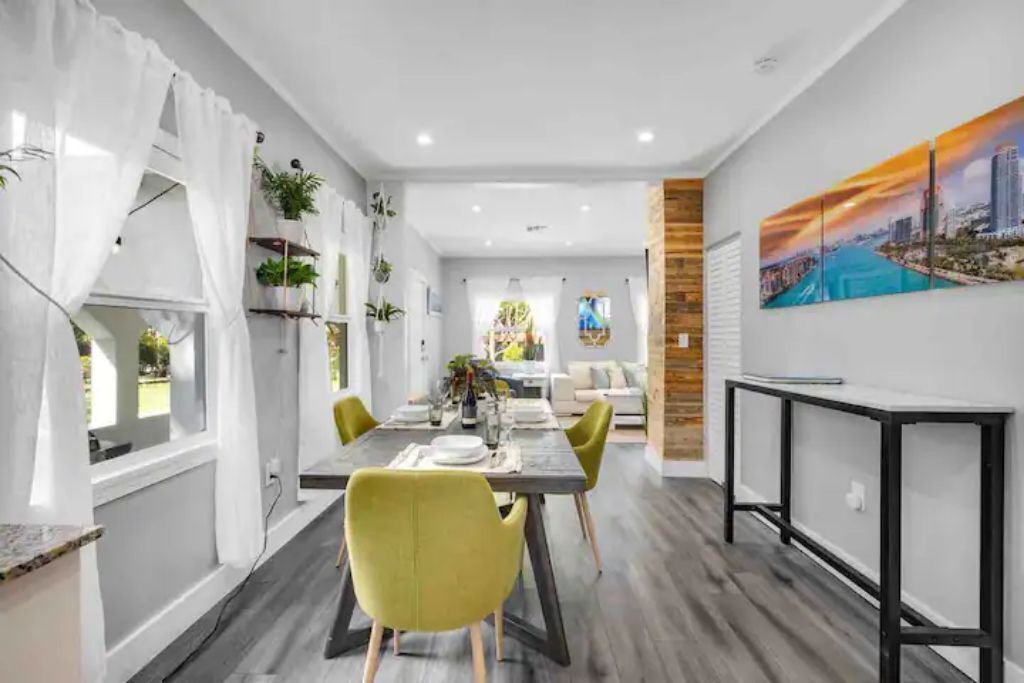 Photo of Bedroom in Northeast Miami