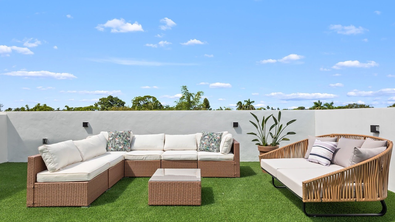Photo of Patio Balcony in Tarpon River