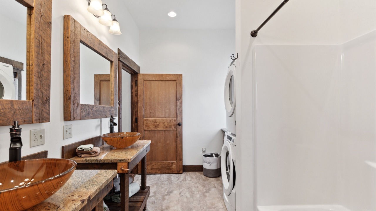 Photo of Bathroom in Columbia Falls