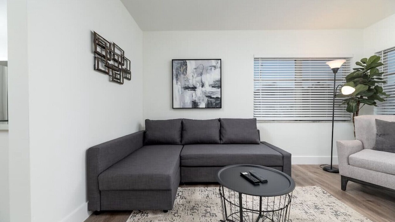 Photo of Livingroom in Harbordale