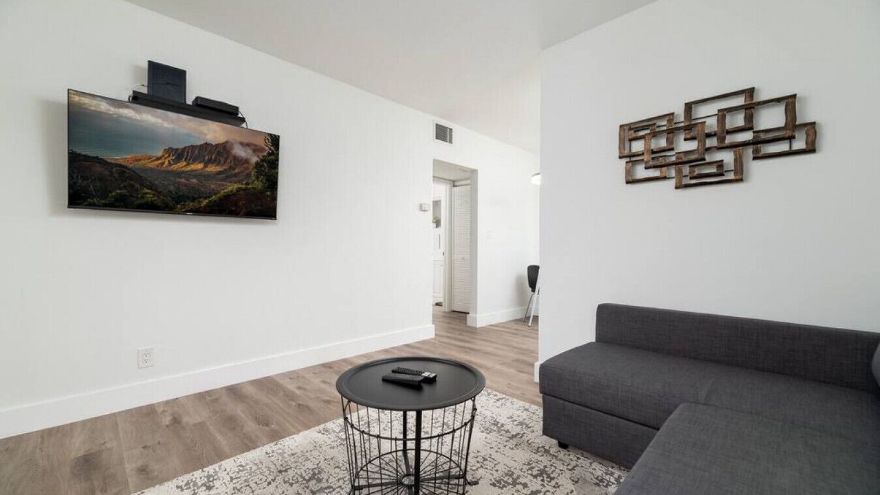 Photo of Livingroom in Harbordale
