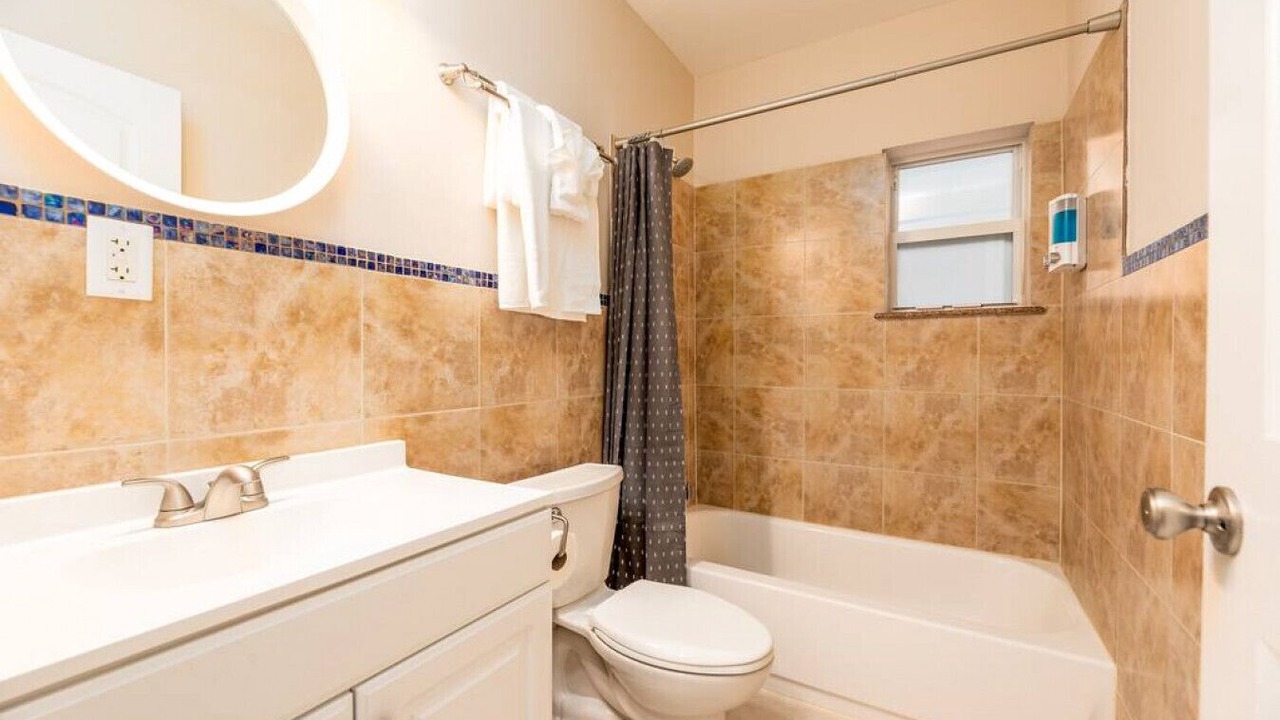 Photo of Bathroom in Lauderdale-by-the-Sea