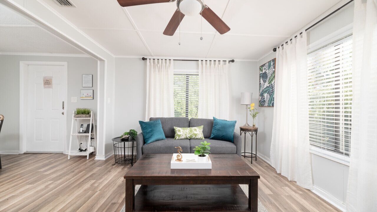 Photo of Livingroom in Riverside Park