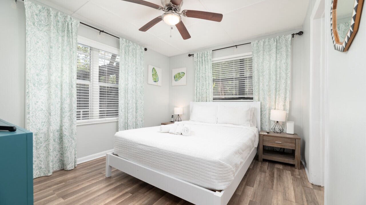 Photo of Bedroom in Riverside Park