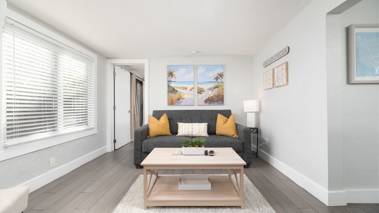 Photo of Livingroom in Riverside Park