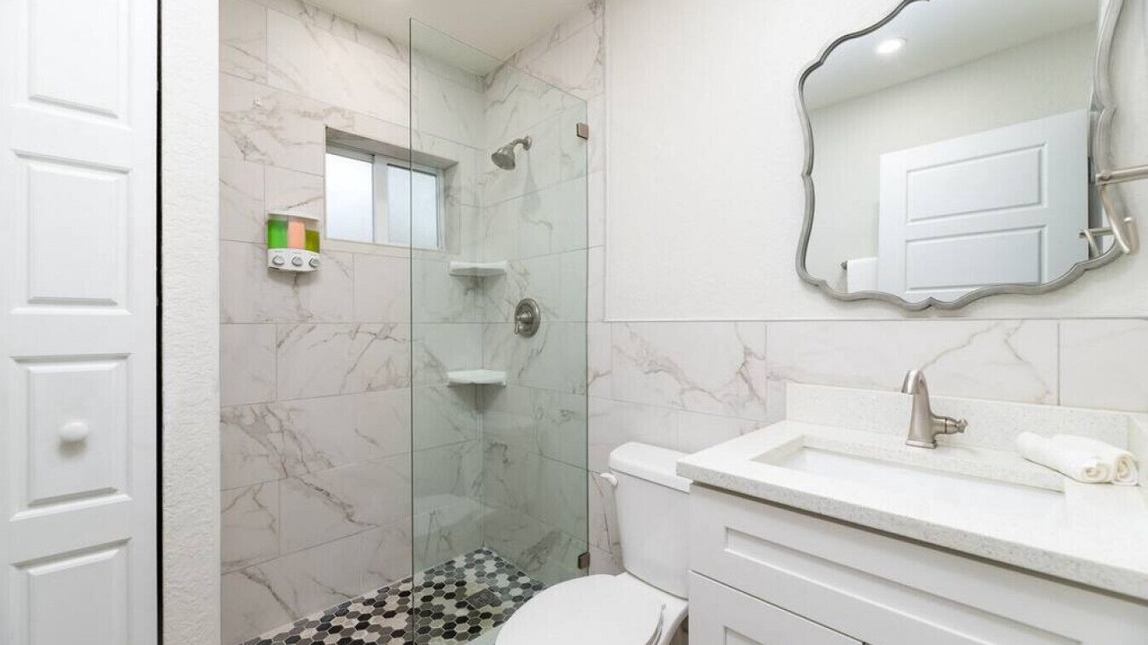 Photo of Bathroom in Lake Ridge