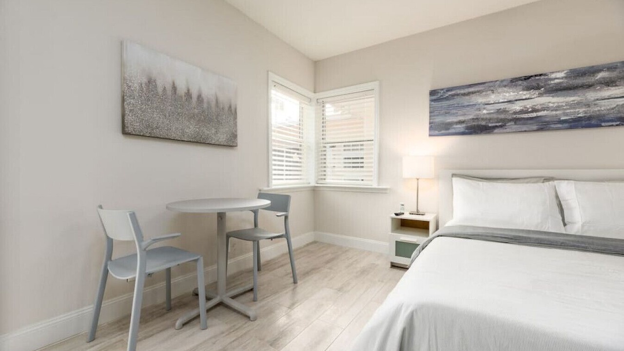 Photo of Bedroom in Lauderdale-by-the-Sea