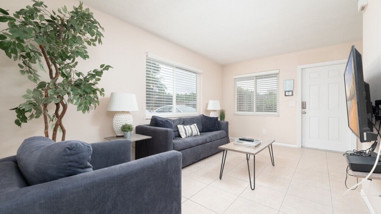 Photo of Livingroom in Wilton Manors