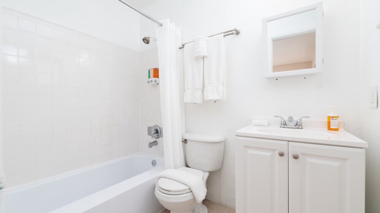 Photo of Bathroom in Wilton Manors