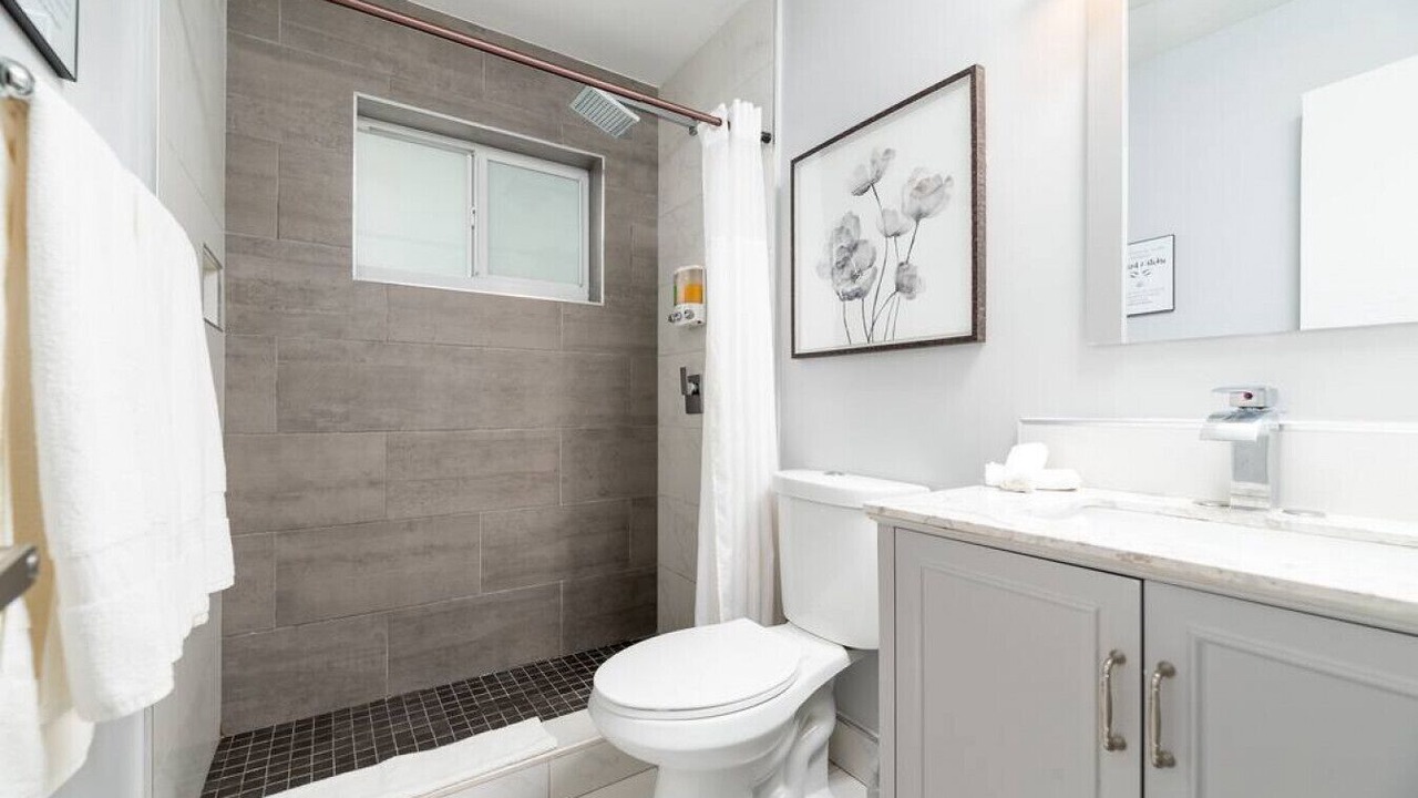 Photo of Bathroom in Middle River Terrace