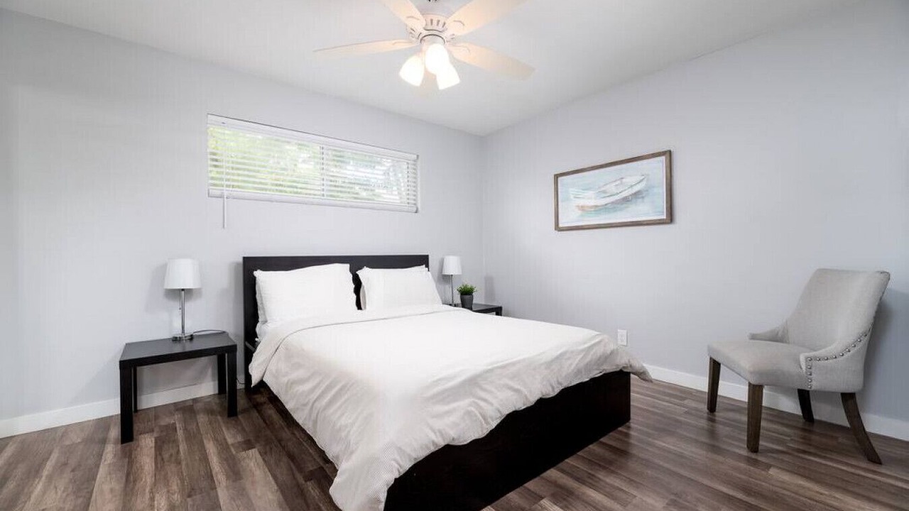 Photo of Bedroom in Middle River Terrace