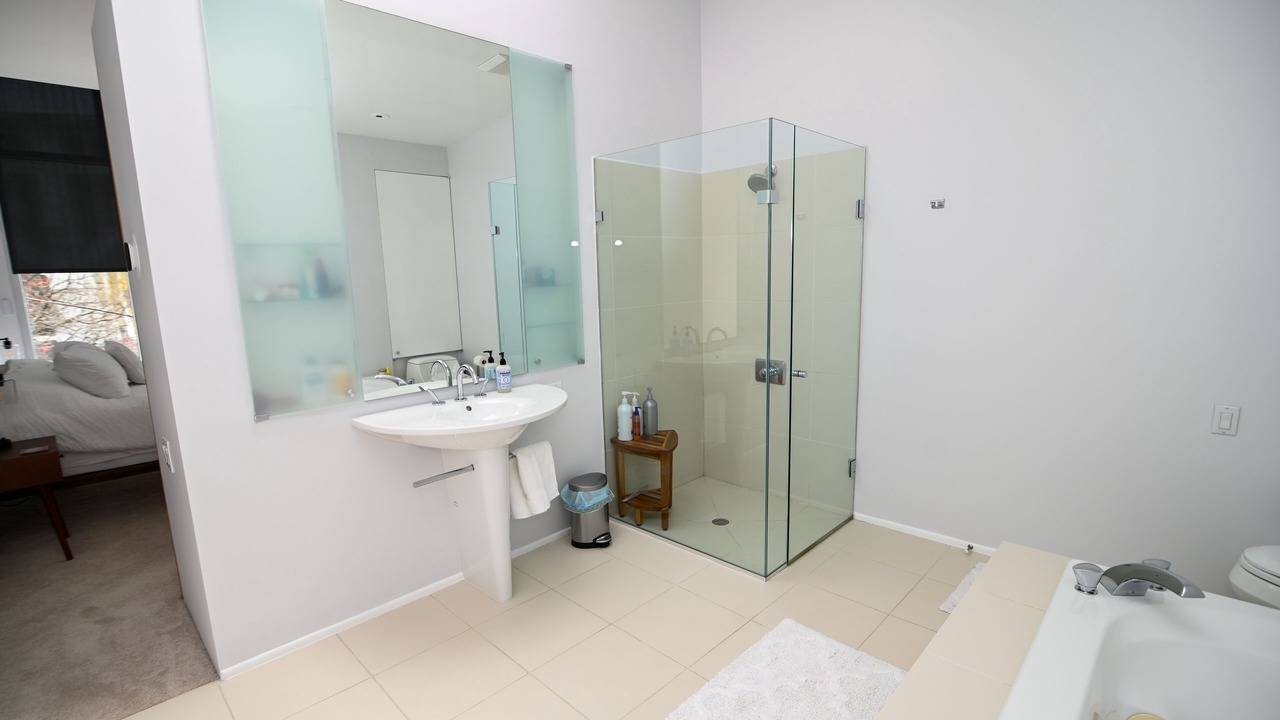 Photo of Bathroom in Ohio City