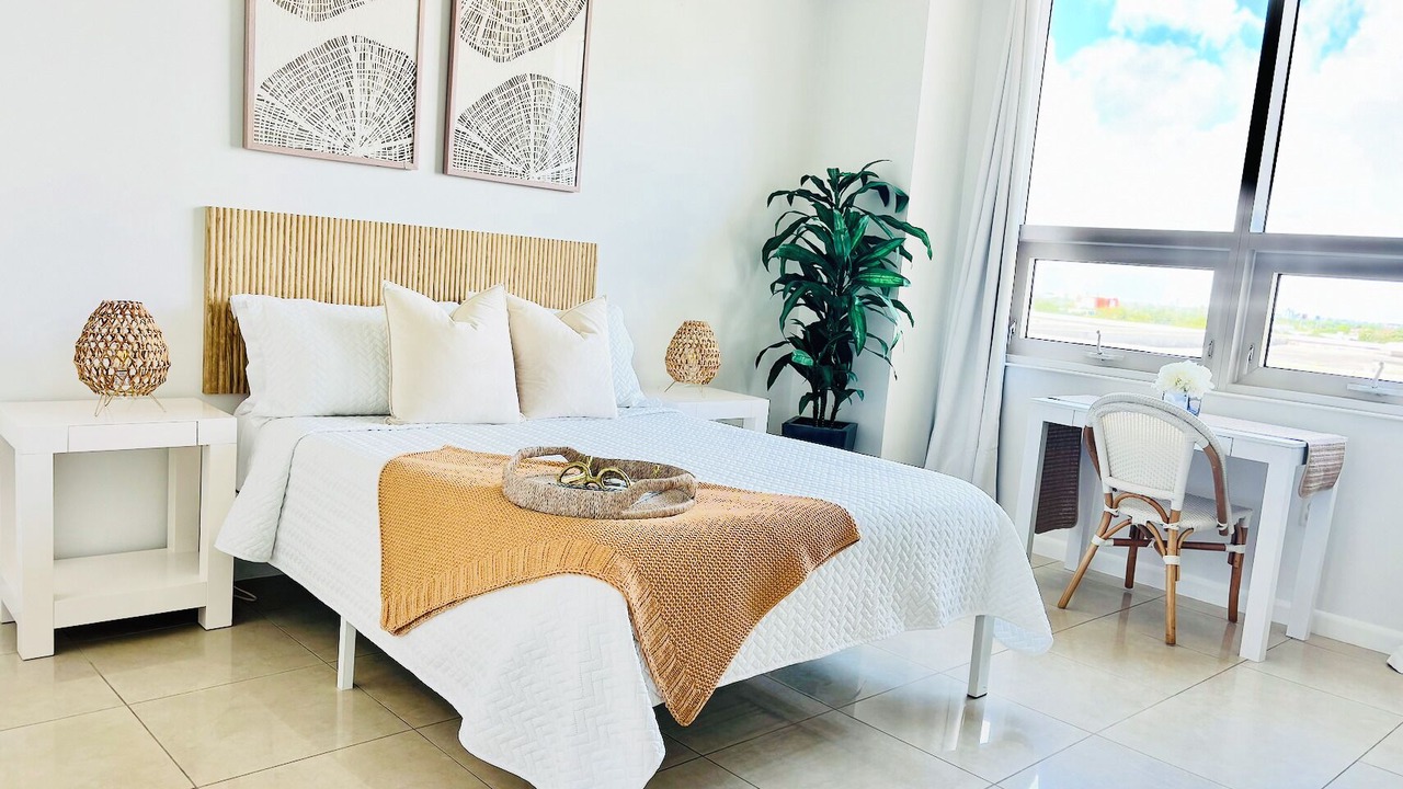 Photo of Bedroom in Midtown